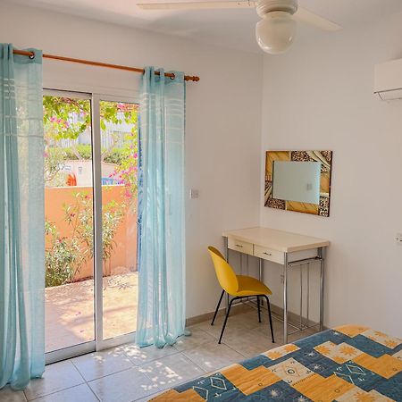 Kings Apartment With Private Garden Paphos Exterior photo